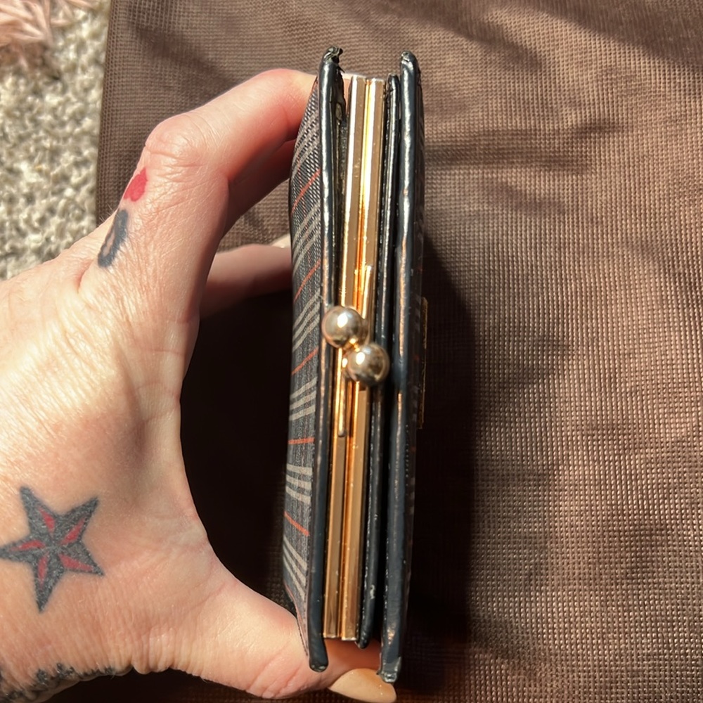 Burberry wallet - Picture 6 of 10